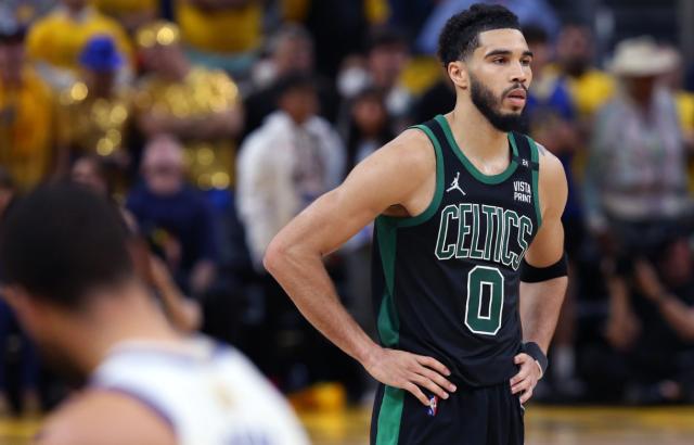 1655192477433002830.png 澳门百家乐平台-双探花末节再度哑火 总决赛全面暴露绿军双星弱点